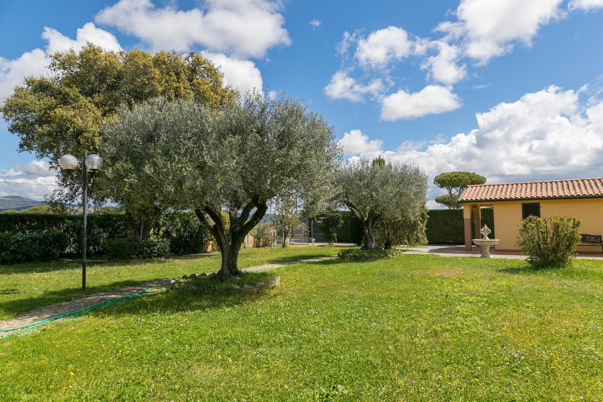 Il Girasole - Ginestra Villa เวนตูรีนา แตร์เม ภายนอก รูปภาพ